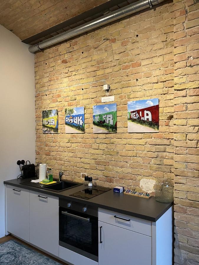 Stylisches Loft Mitten In Берлин Екстериор снимка